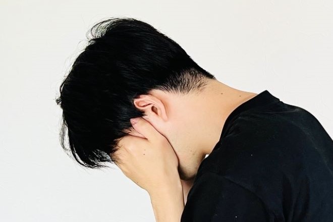 客からSNSで嘘の犯罪行為まで書き込まれて…|ホストの男性からの調査相談