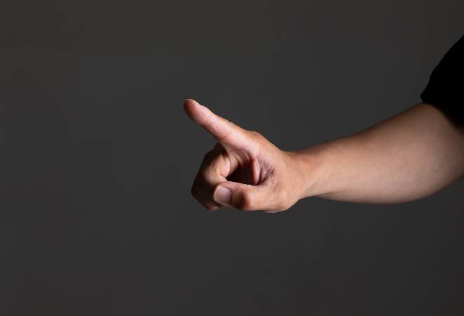 婚約者の横柄な態度を見て結婚が不安に…|探偵利用事例